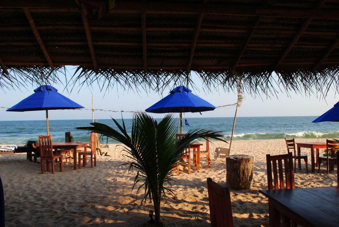 Asha Beach & Spa Тангалла Экстерьер фото